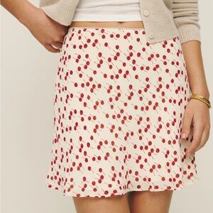 Reformation Women’s Brandy Skirt Cherry Print Size Medium